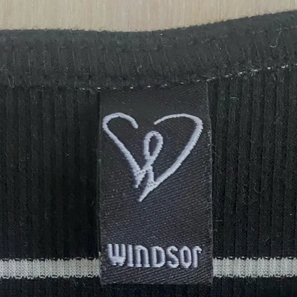 Windsor Wrap Styled Crop Top - Picture 3 of 5